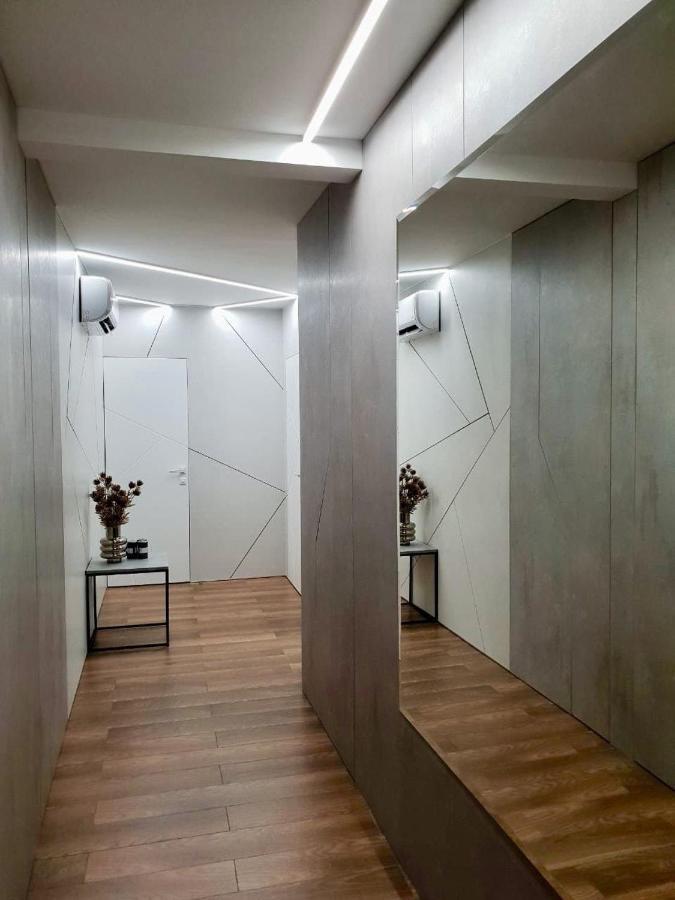 Vip Apartment- Розумний Дім Лвив Екстериор снимка
